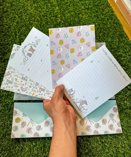 Set de cartas y carpeta de Bambi